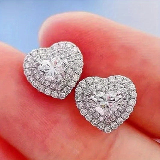 Heart Design Earring With Sparkling zirconia Stud Earring Elegant and cute Silver plated